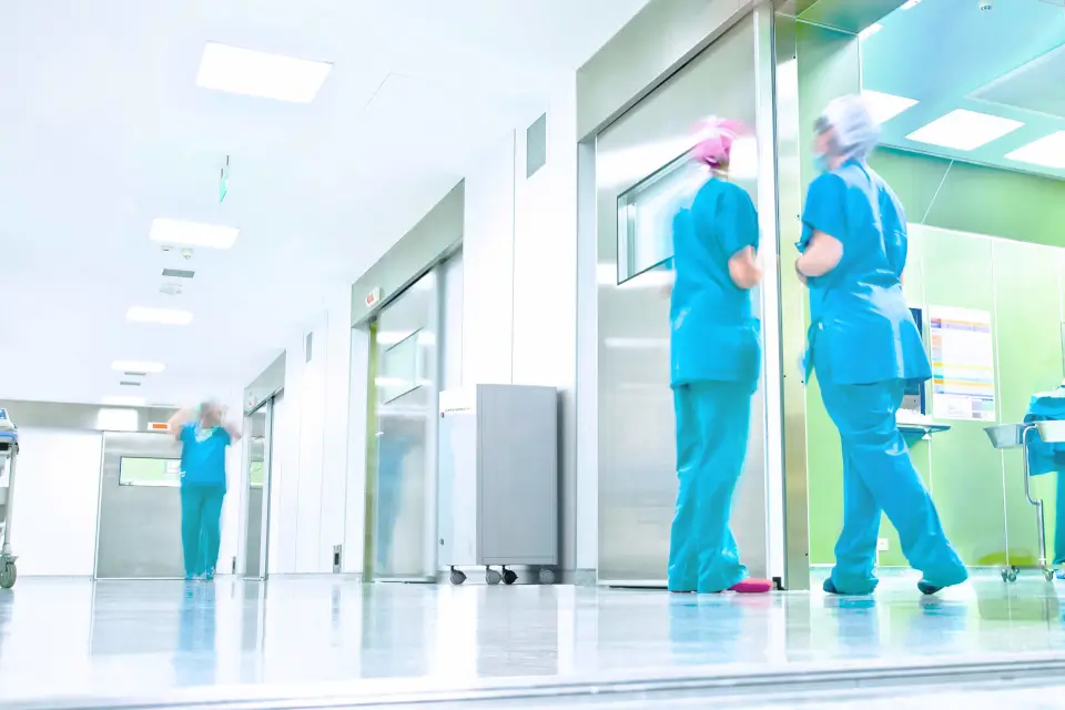 jonix mate, dekontaminacja dezynfekcja sanityzacja oczyszczanie powietrza i powierzchni, technologia zimnej plazmy, szpital, klinika, branża medyczna, dello air